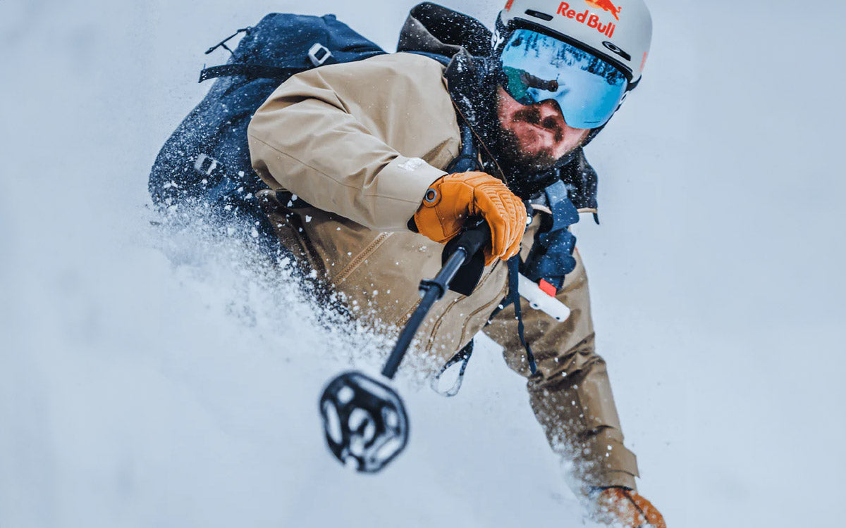 Marcel Hirscher scia freeride con attrezzatura Van Deer