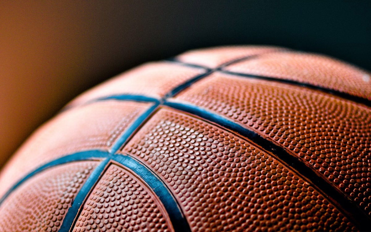 Il pallone da basket come lo conosciamo oggi è frutto di anni di perfezionamento
