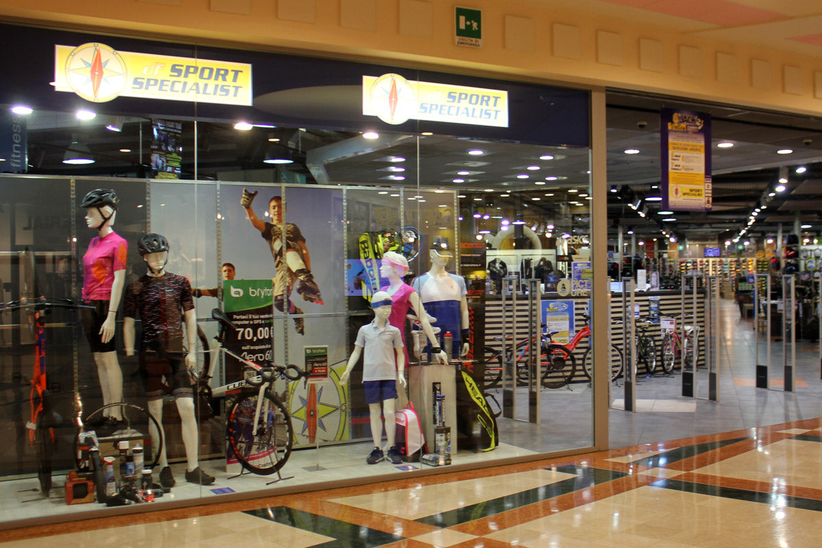 Vetrina - DF Sport Specialist di Bellinzago Lombardo