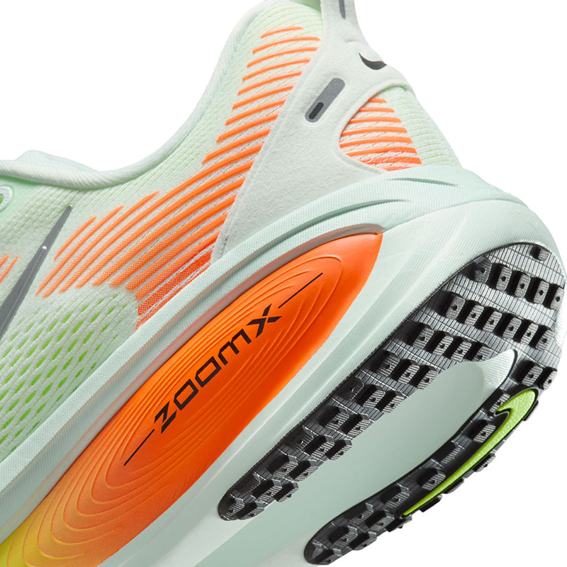 Scarpe uomo Vomero 18