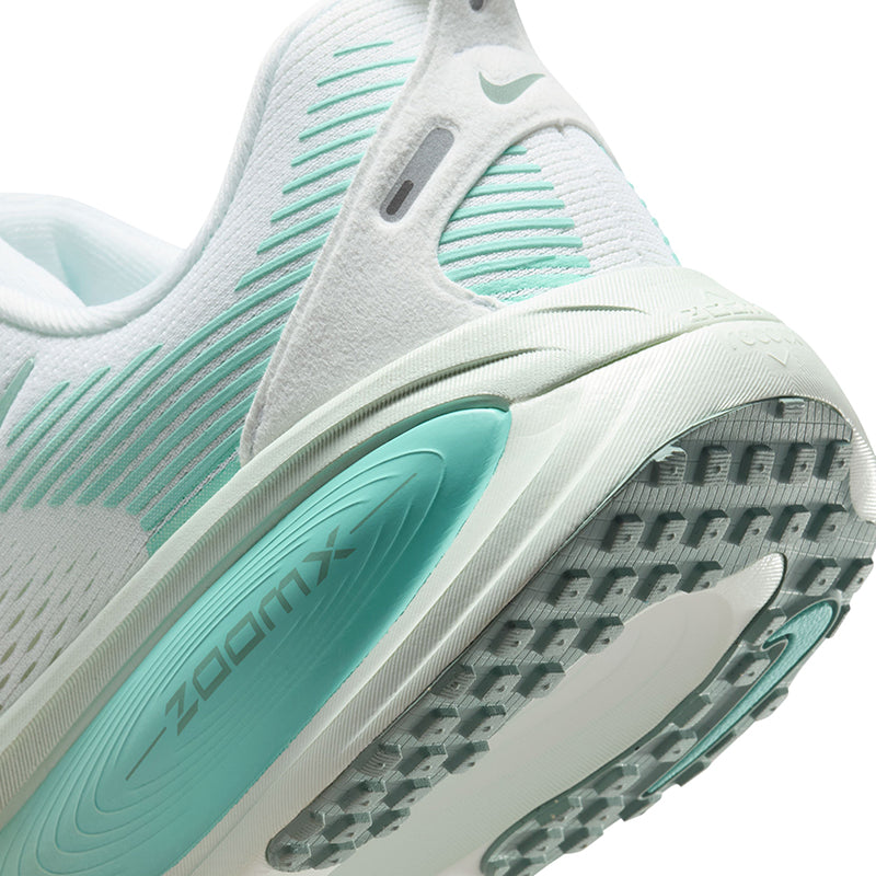Scarpe donna Vomero 18